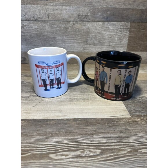 Lot of 2  STAR TREK 1989 & 2017 Mug Spock Kirk McCoy Kilncraft Heat Changing - Picture 2 of 12
